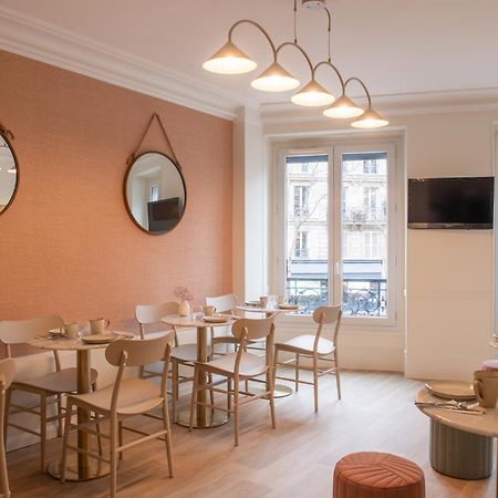 Hôtel Avama Prony Paris Bagian luar foto