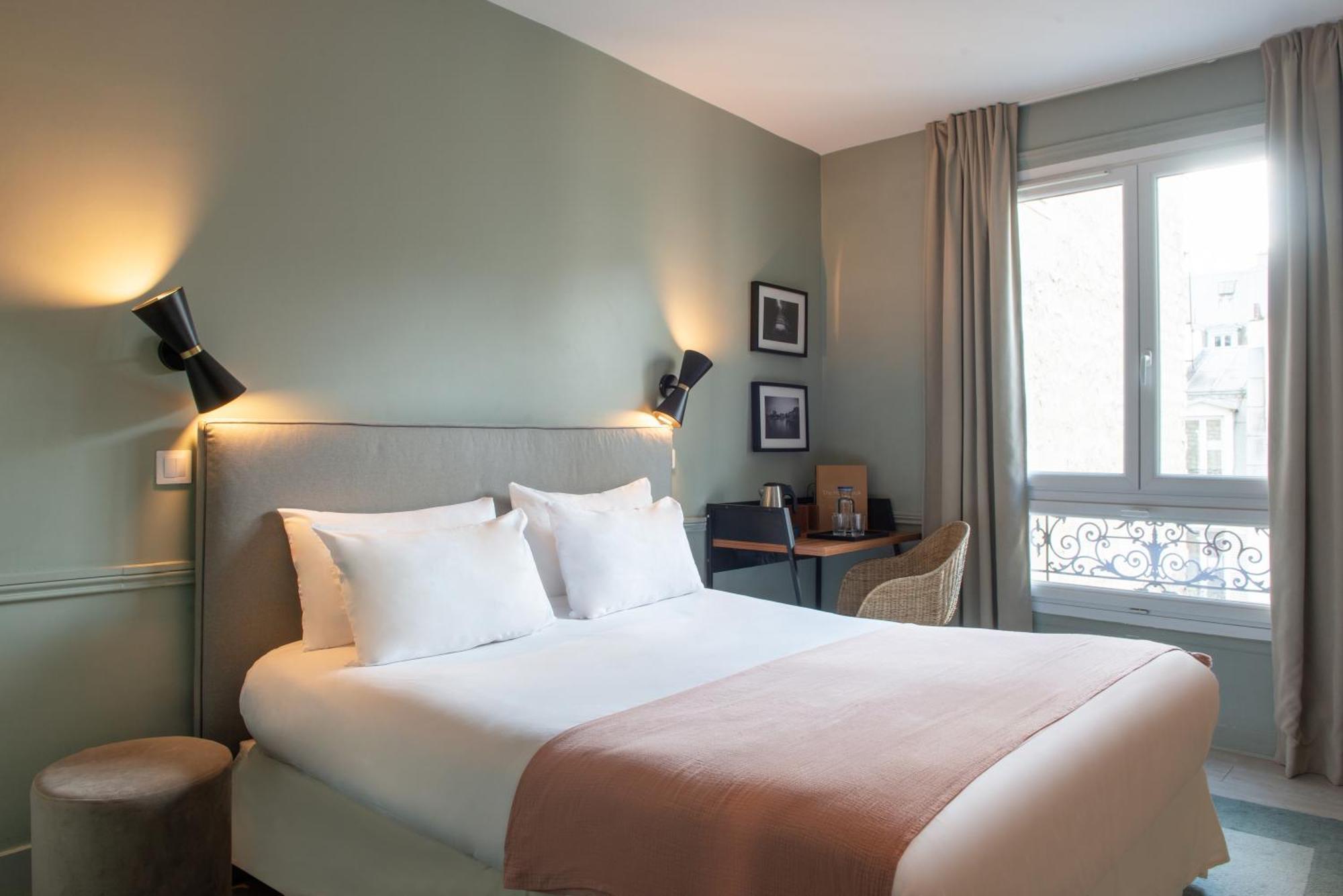 Hôtel Avama Prony Paris Ruang foto