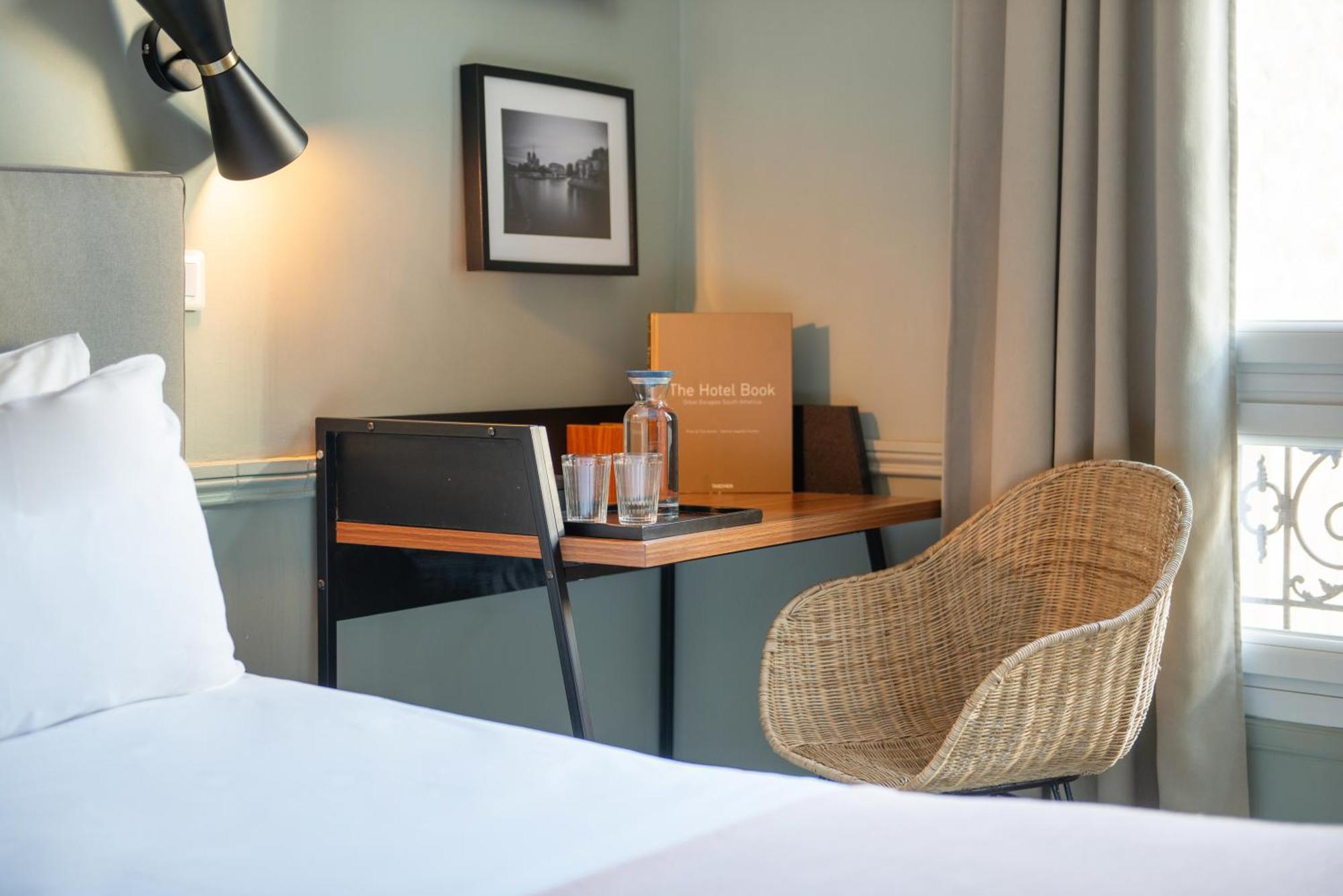 Hôtel Avama Prony Paris Ruang foto
