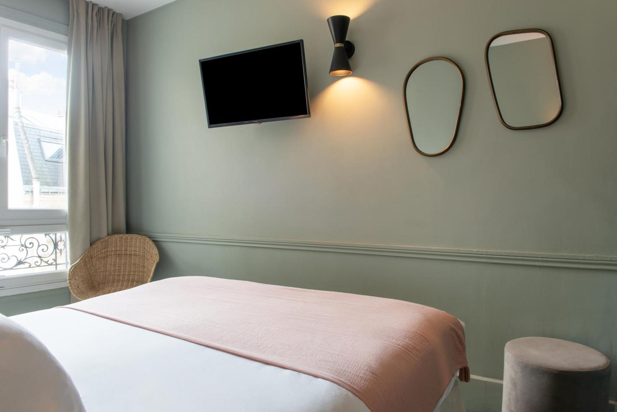 Hôtel Avama Prony Paris Ruang foto